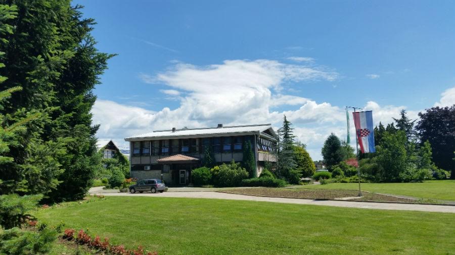 S&Scaron; Arboretum Opeka